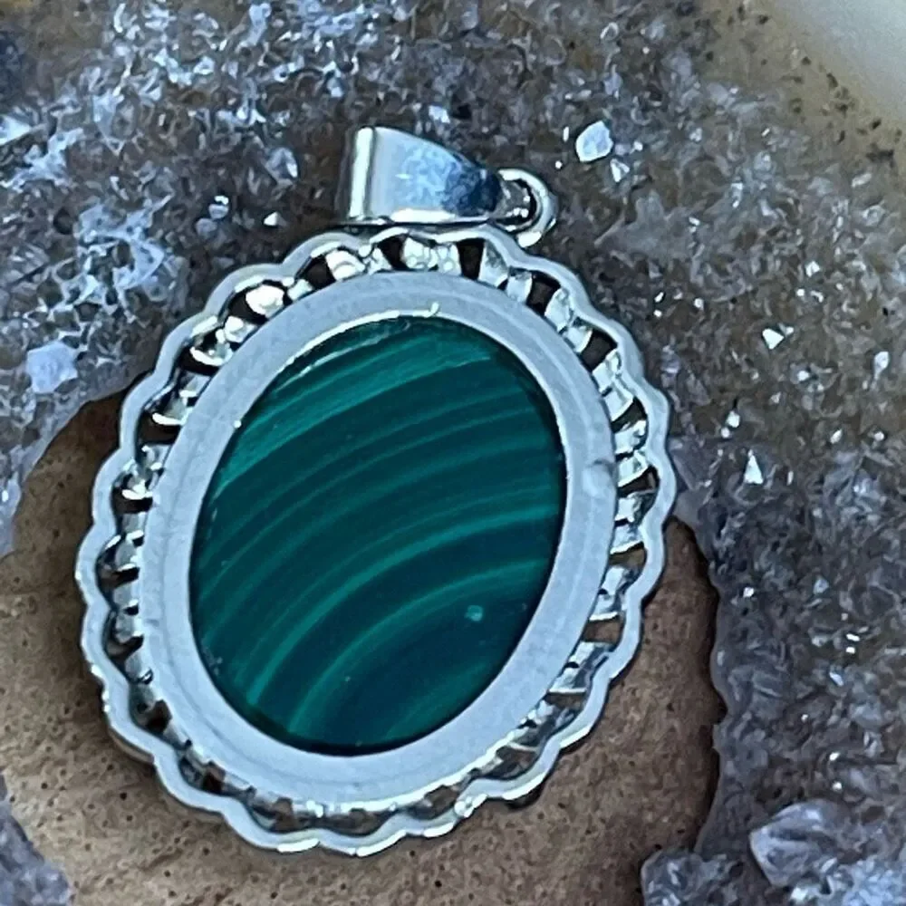 Malachite pendant necklace natural crystal silver plated chain NEW - Picture 3 of 7